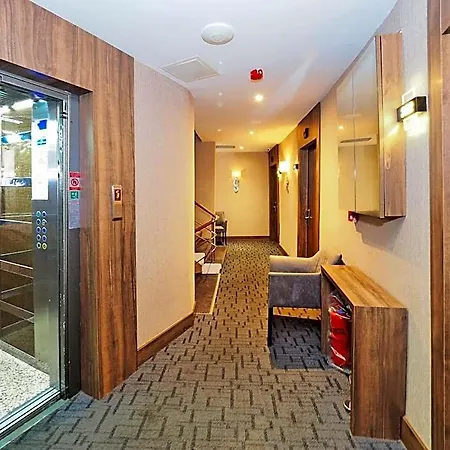 House Old Town Ξενοδοχείο 2*